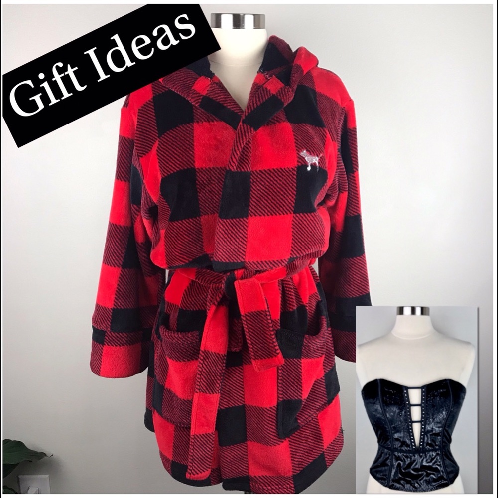 NWOT PINK Victoria’s Secret robe with bling